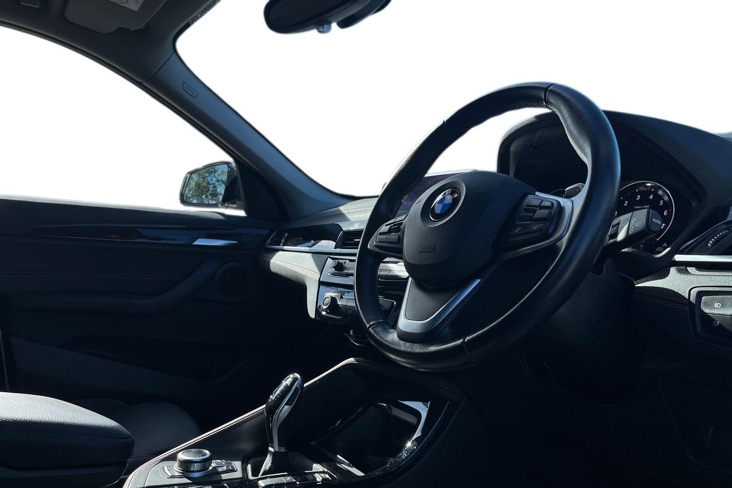 BMW X1 Photo 8