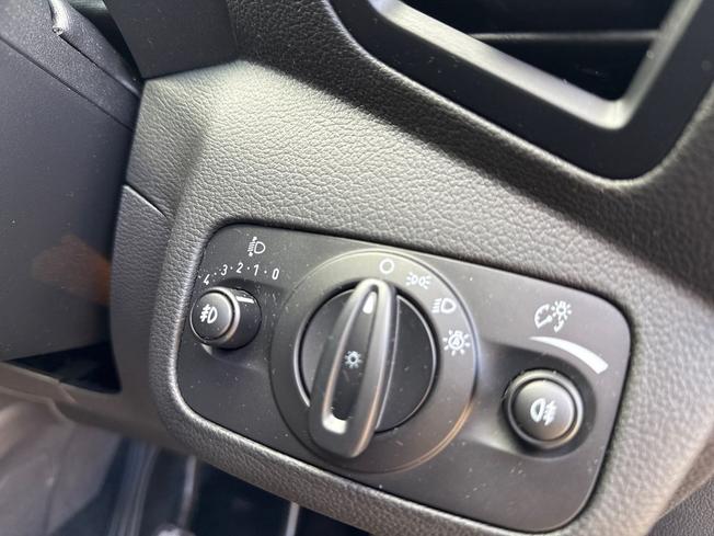 FORD Kuga Photo 27