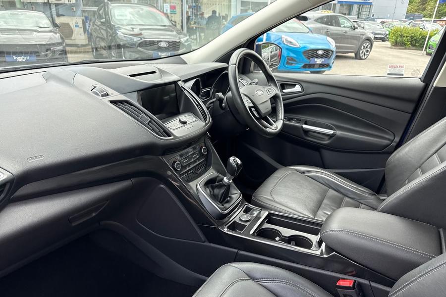 Ford KUGA Photo autoimg-0147d7a2ed88527e6085ccae4933d427c005fa3b.jpg
