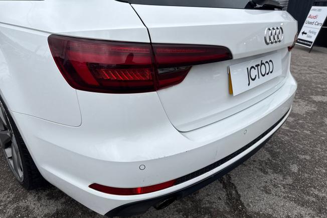 AUDI A4 Avant Photo 28