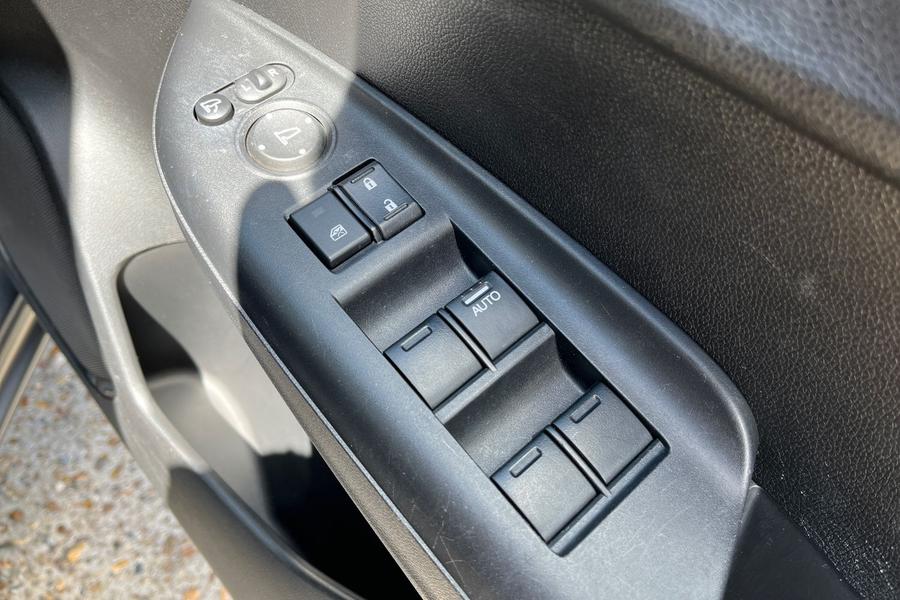 Honda Jazz Photo autoimg-014906e684f9ce51532cefed9e167711243823e8.jpg