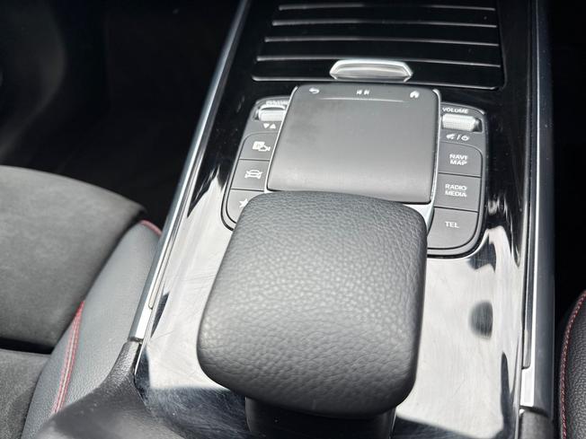 Mercedes-Benz GLA Photo 31