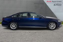 AUDI A8 Photo 4