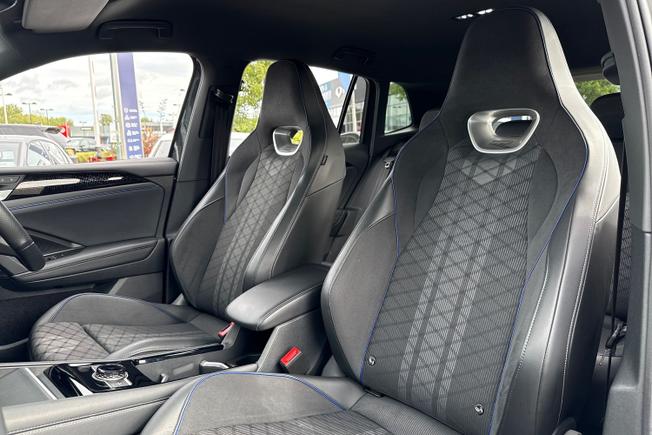 VOLKSWAGEN Tiguan Photo 21
