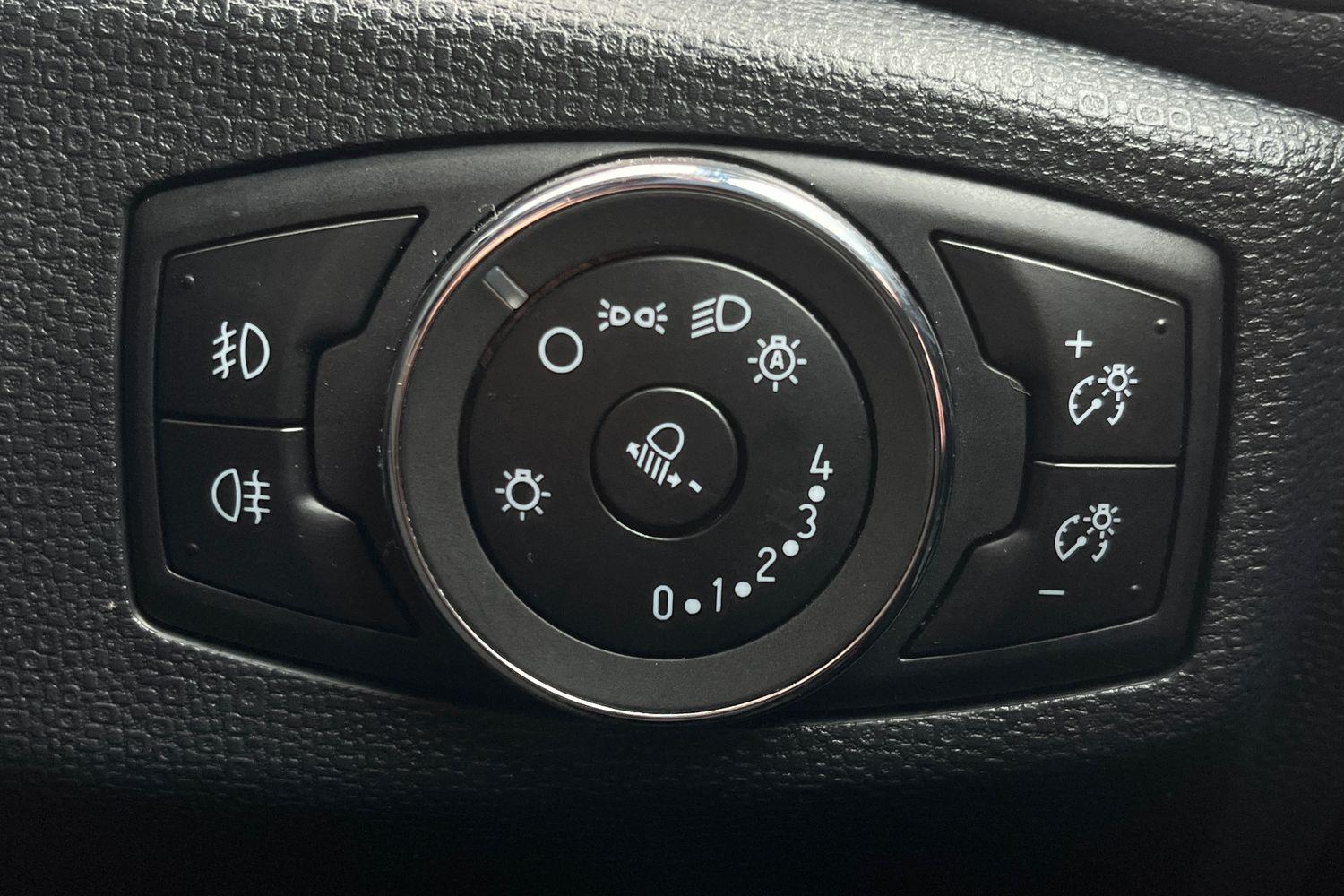 Ford ECOSPORT Photo 22