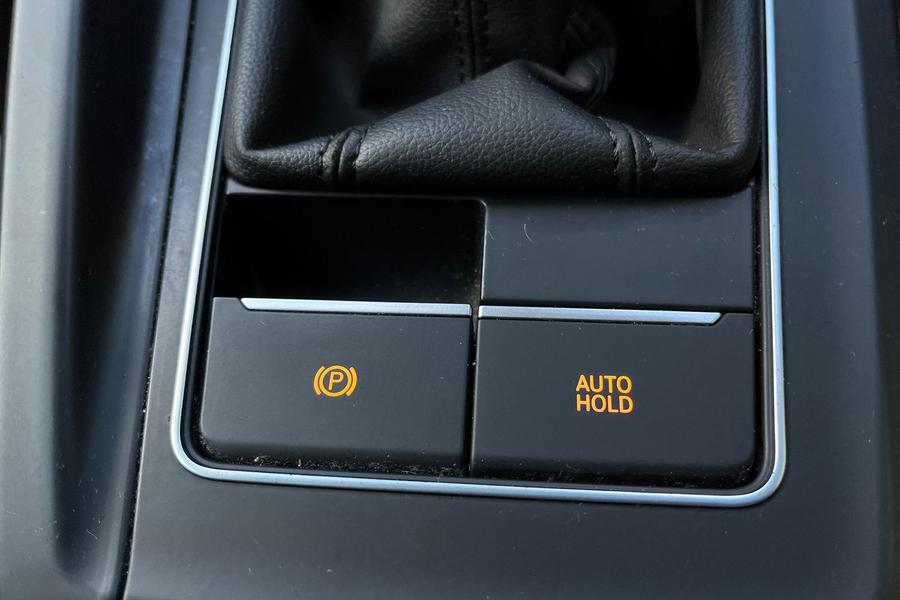 Volkswagen GOLF Photo autoimg-0150380d267a4c6334c429d5e534af8b185c3daa.jpg