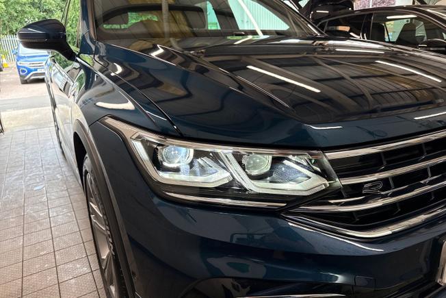 VOLKSWAGEN Tiguan Photo 19