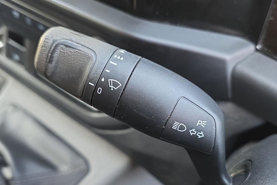 Used FORD TRANSIT CUSTOM WO73HMK 29