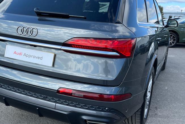 Audi Q7 Photo 18