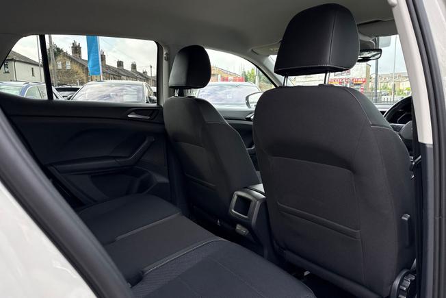 Volkswagen T-Cross Photo 30