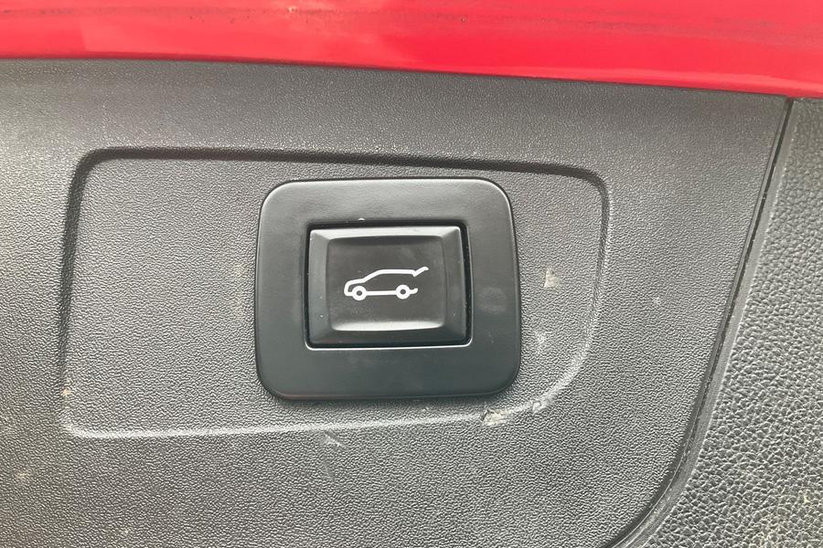 Vauxhall INSIGNIA Photo autoimg-015b1bbcb86bdccf929717a7d38aa8a88a759f64.jpg