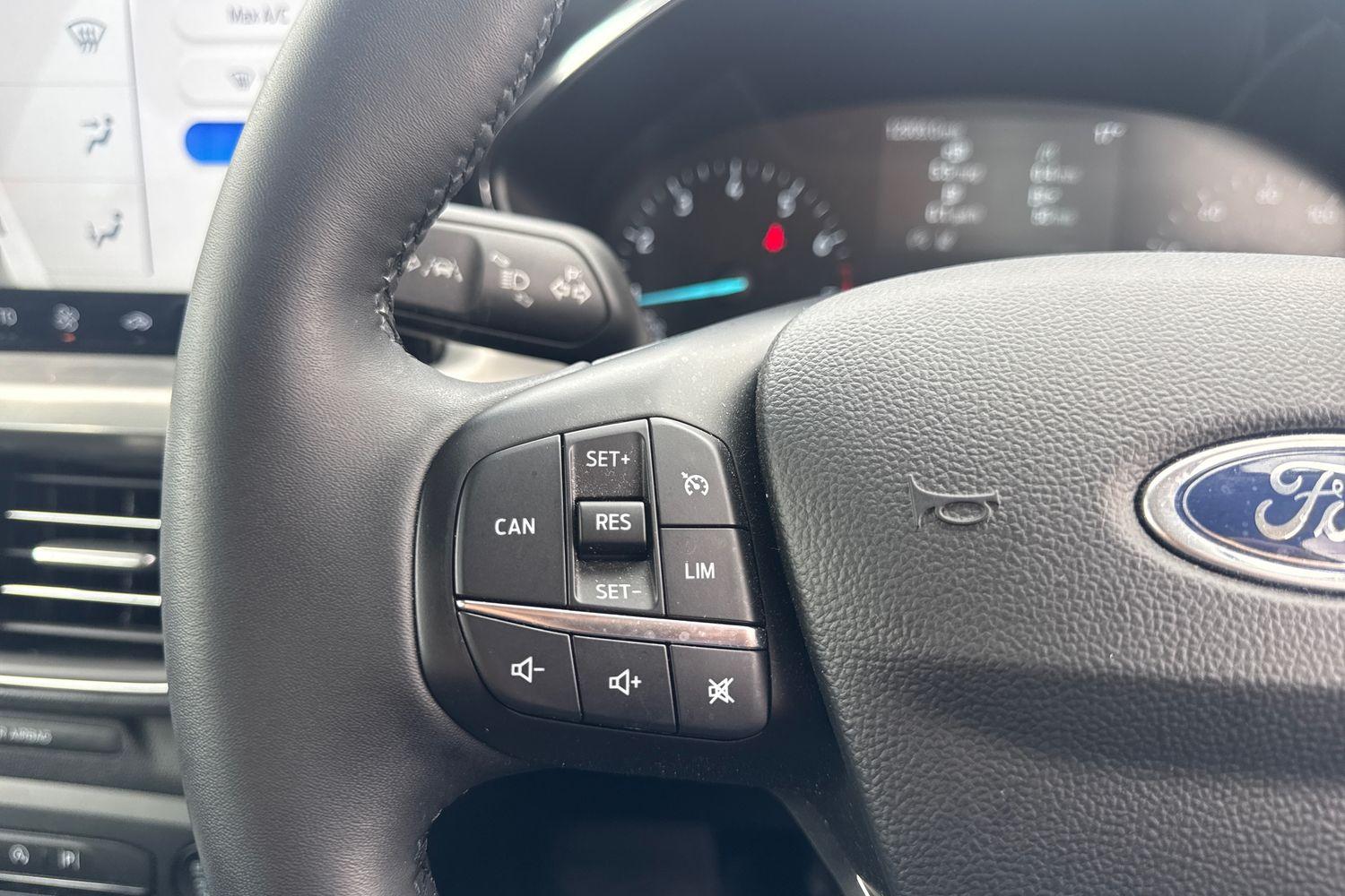 Ford FOCUS Photo 28