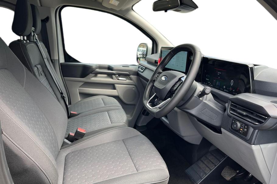 Used Ford TOURNEO CUSTOM WN26TXS 14