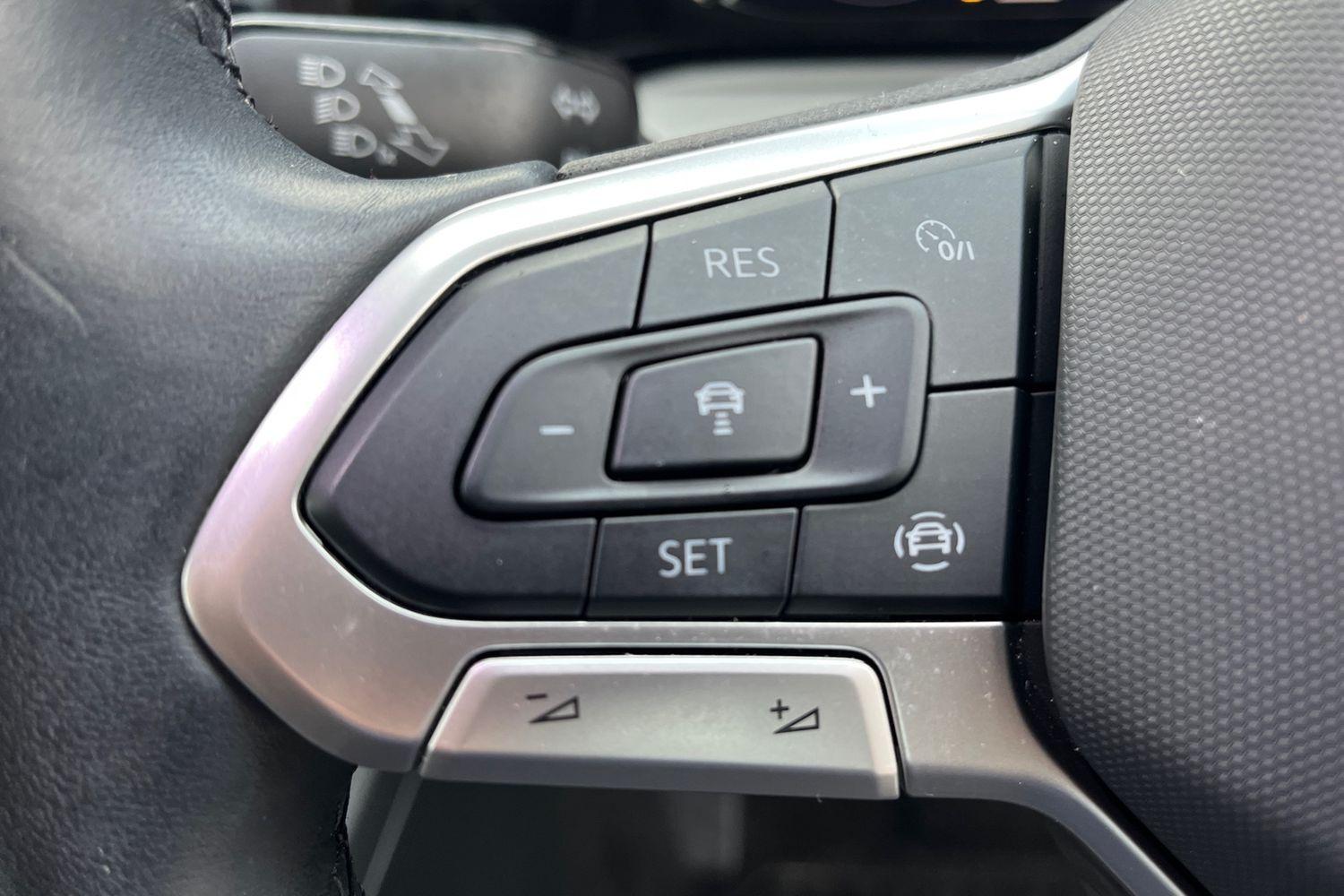 Volkswagen Golf Photo 26