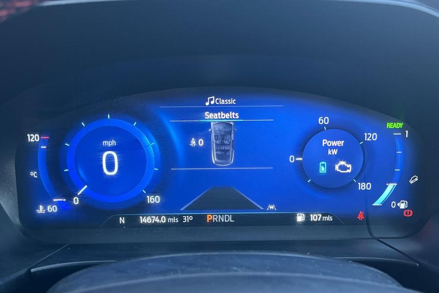 Ford KUGA Photo autoimg-0165ead3dc7b7f681cd7a9595ecde44fc5b65af8.jpg