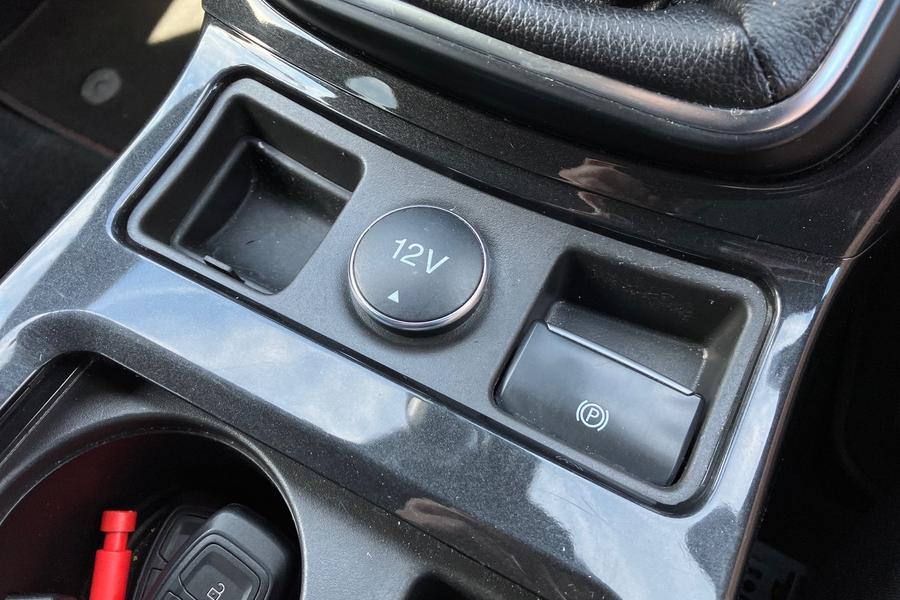 Ford KUGA Photo autoimg-0168b2670f7bef573fa96134a367faa5333770cb.jpg