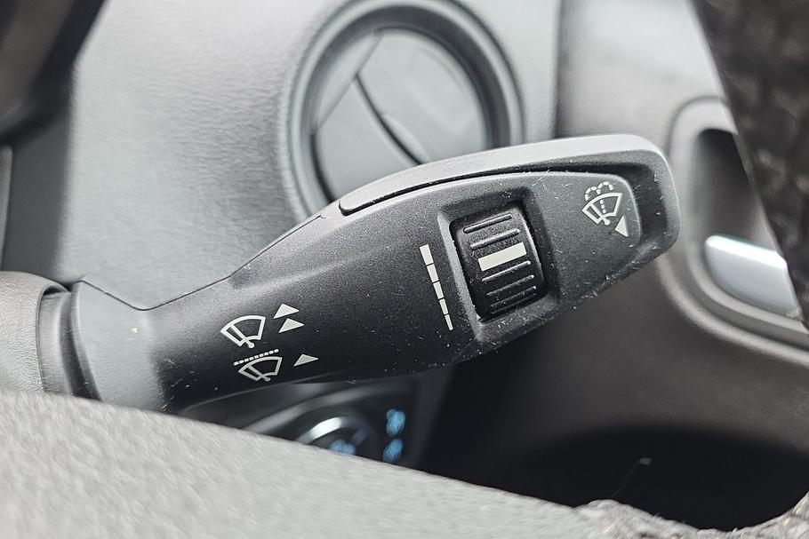 Used Ford TRANSIT COURIER 29