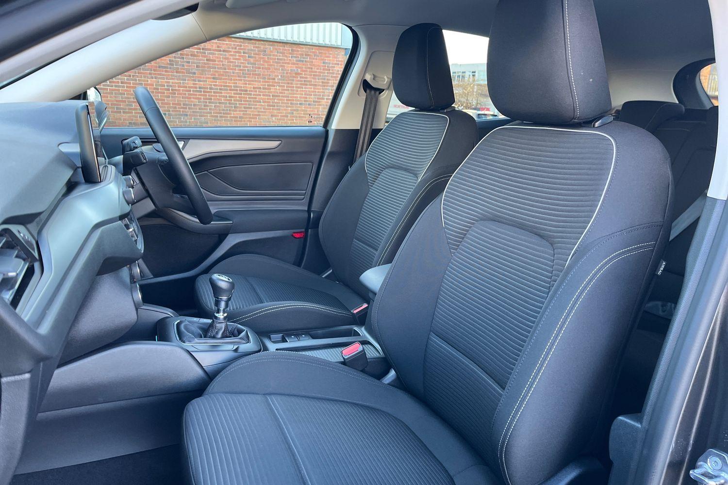 Ford Focus Photo 18