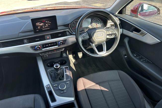 AUDI A4 Avant Photo 59