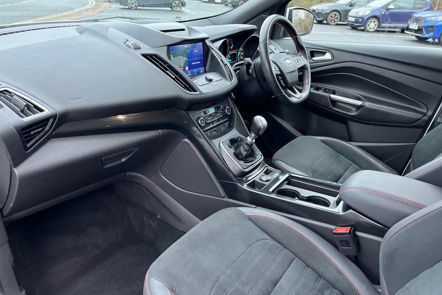 Ford KUGA Photo autoimg-017778158de0ce616d37c8413cb68eaad389e92f.jpg