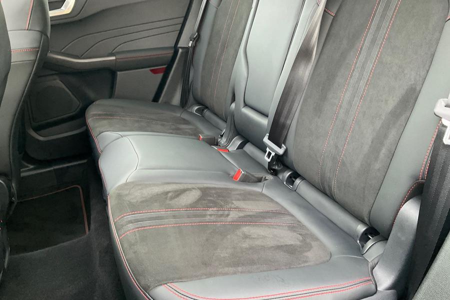 Ford Kuga Photo autoimg-017877e7624739bbe7c523122798cb232de2456c.jpg
