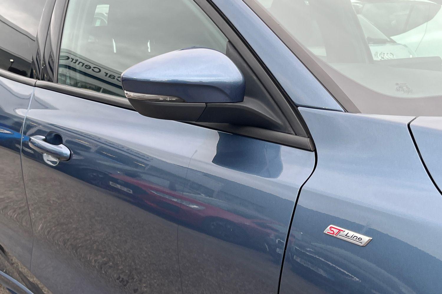 Ford FOCUS Photo 28