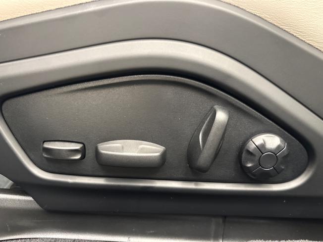 PORSCHE Panamera Photo 37