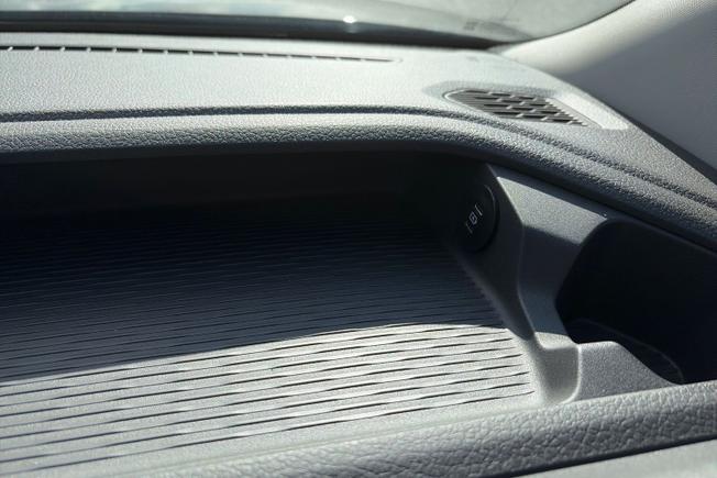 VOLKSWAGEN Transporter Photo 47