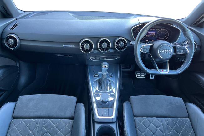 AUDI TT Photo 10