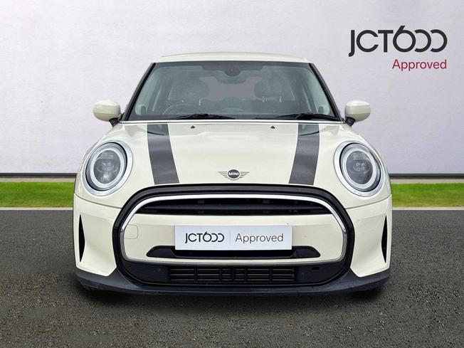 MINI Hatch Photo 8