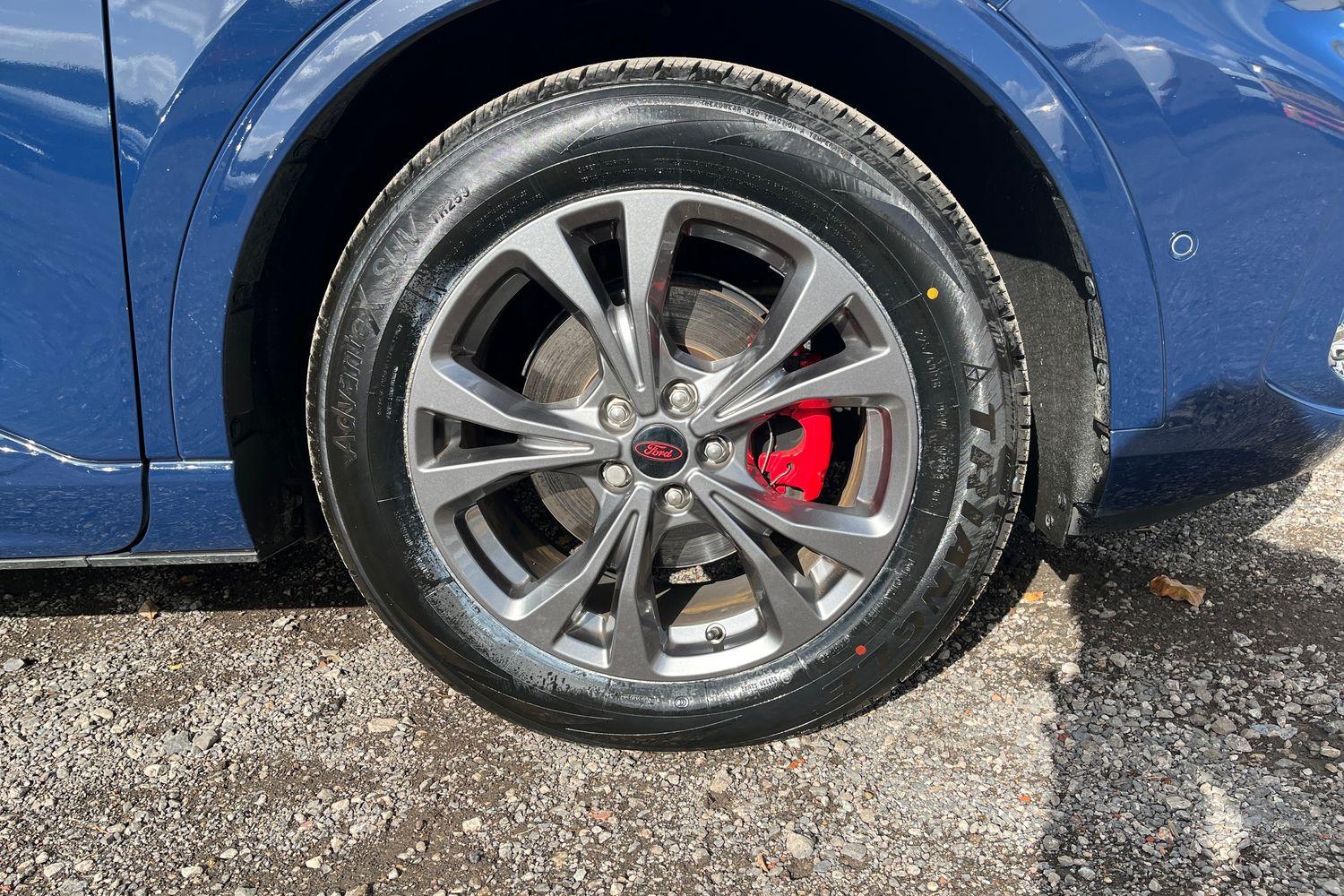 Ford KUGA Photo 24
