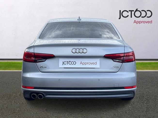 AUDI A4 Photo 7