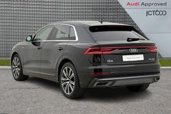 AUDI Q8 Photo 3