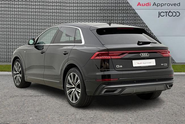 AUDI Q8 Photo 3