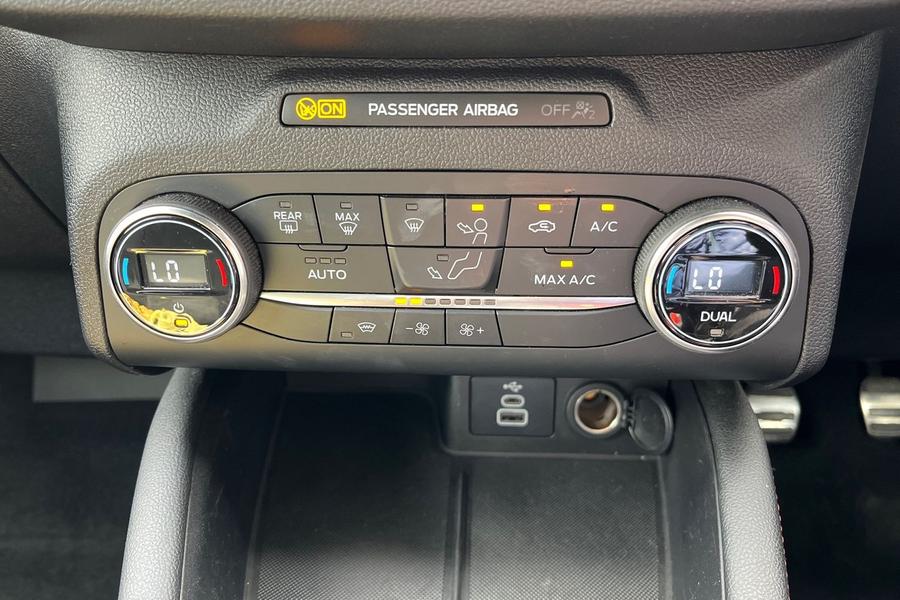 Ford Kuga Photo autoimg-0199b5fa3e56613f34ae649f144dd4ce14edfa96.jpg
