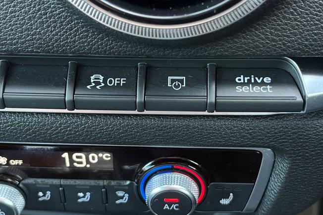 AUDI S3 Photo 50