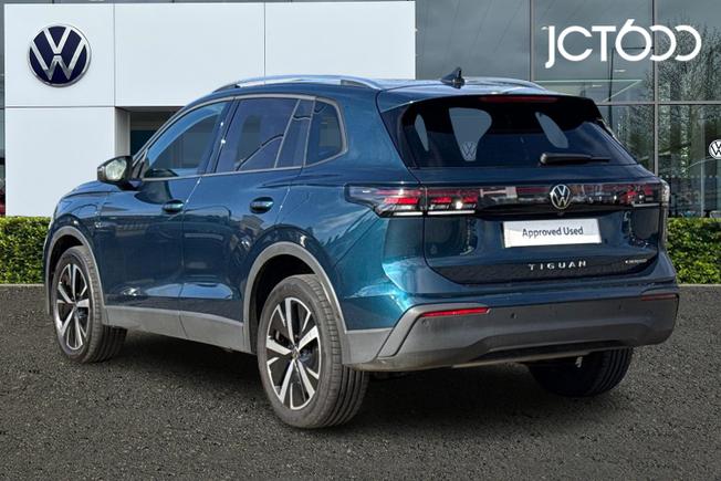 VOLKSWAGEN Tiguan Photo 3