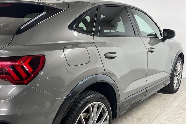 Audi Q3 Photo 37