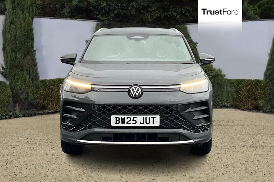 Volkswagen TAYRON Photo autoimg-01aaa92250da75d6bbe1449e76051d2d5d1c557f.jpg