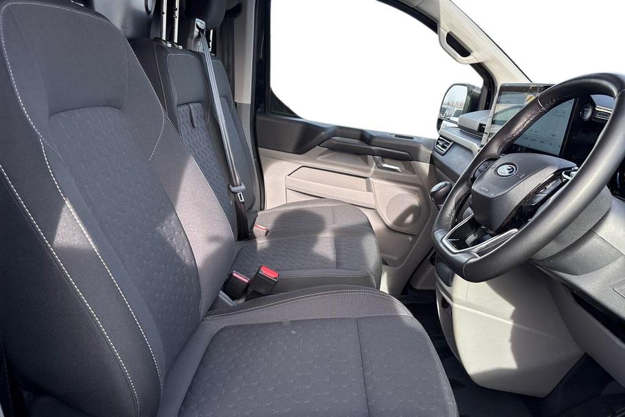 Used FORD TRANSIT CUSTOM WO25UJG 11