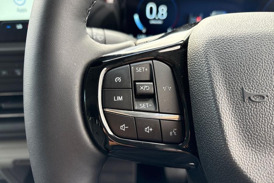 Ford TRANSIT CUSTOM Photo autoimg-01ad50c4a6bb25d5a70a2d8912653e71c6c1596f.jpg