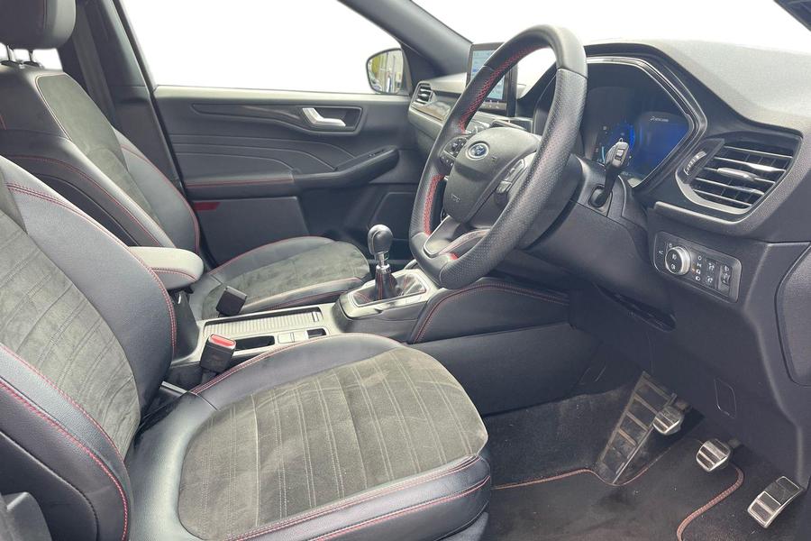 Ford KUGA Photo autoimg-01af7b82a75f8426b5d6aff4bbd7ca4b9fc1c0a5.jpg