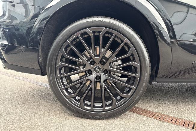 AUDI Q7 Photo 5