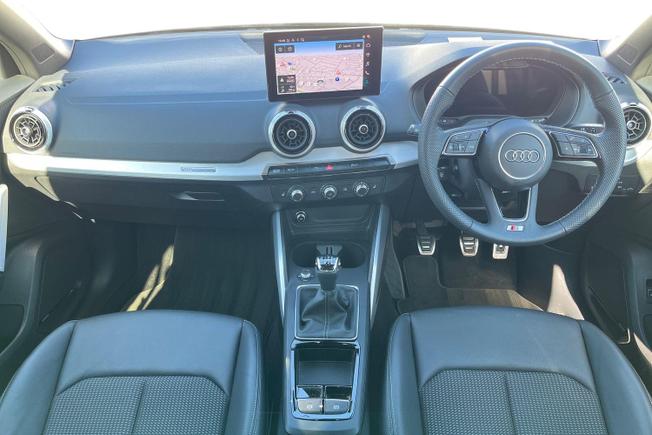 AUDI Q2 Photo 10