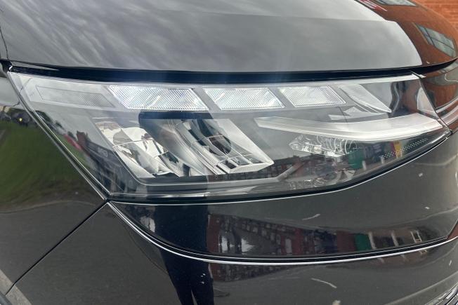 VOLKSWAGEN Multivan Photo 19