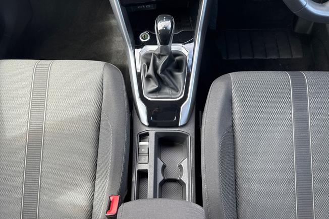 VOLKSWAGEN T-Roc Photo 42