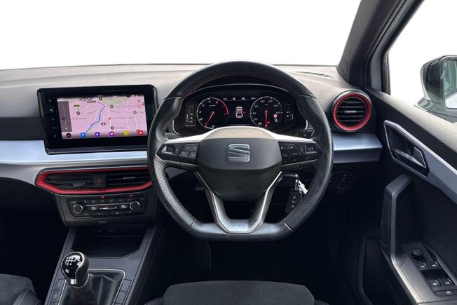 SEAT Ibiza Photo 11