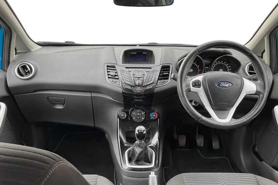 Ford FIESTA Photo autoimg-01c6b84d3ff9e45af136b6840b95f9d998f3c4ae.jpg