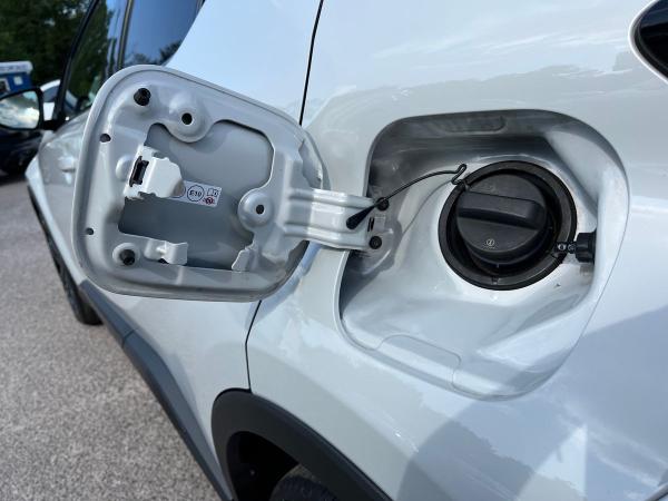 Toyota C-HR Photo autoimg-01c7401bcb33f2aa59c55c331083450b97c92ca9.jpg
