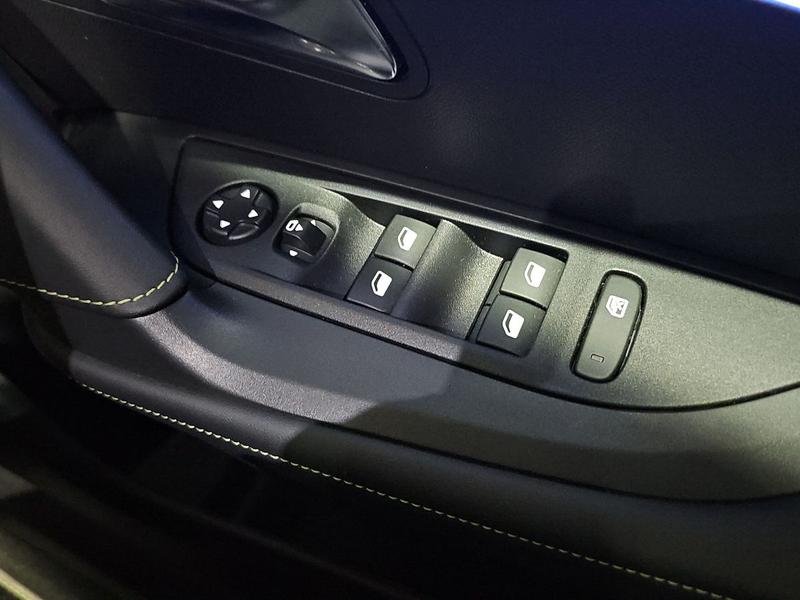 Used Peugeot 2008 KR25HPE 24